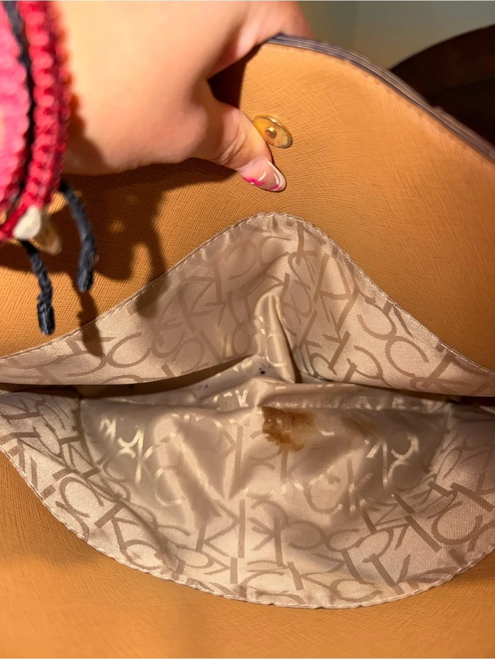 Calvin Klein Cream & Tan Logo Chain-Handle Shoulder Bag